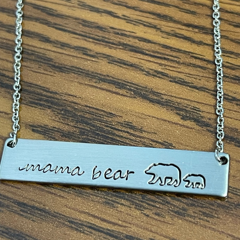 Mama Bear bar necklace